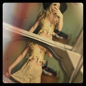 2 peice- lace up crop top with shorts